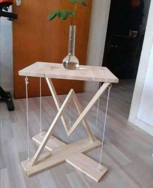a drží