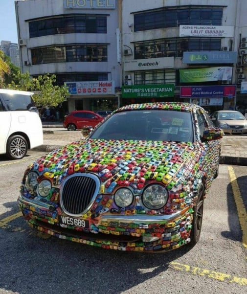 auto áut
